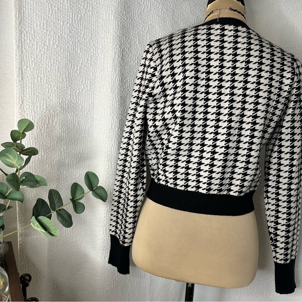 Papaya Black and White Houndstooth Cardigan - Picture 9 of 9